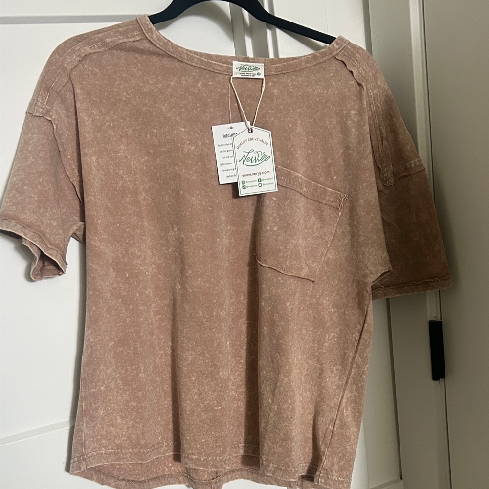 Very J Washed Pocket Tee – Taupe Brown – NWT 100 percent cotton